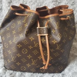 Louis Vuitton Noe Bucket Bag